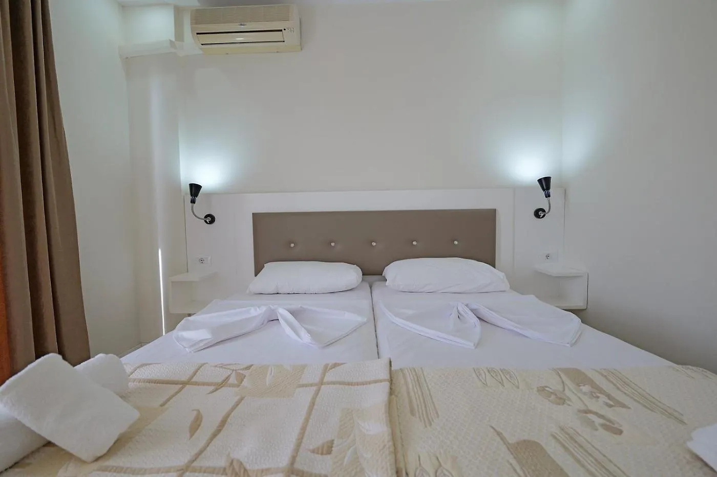 Helia Seaside Hotel Saranda