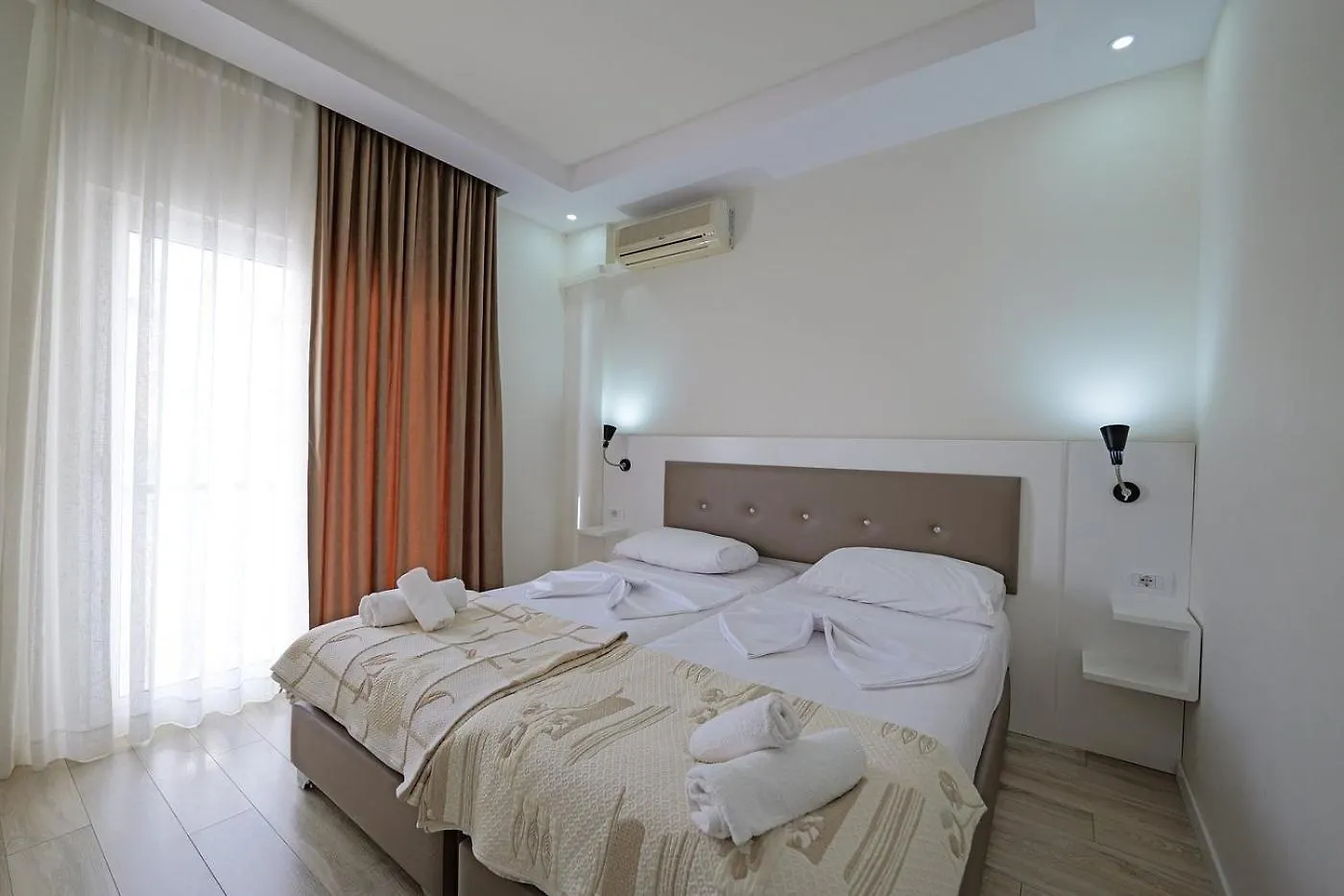 Helia Seaside Hotel Saranda
