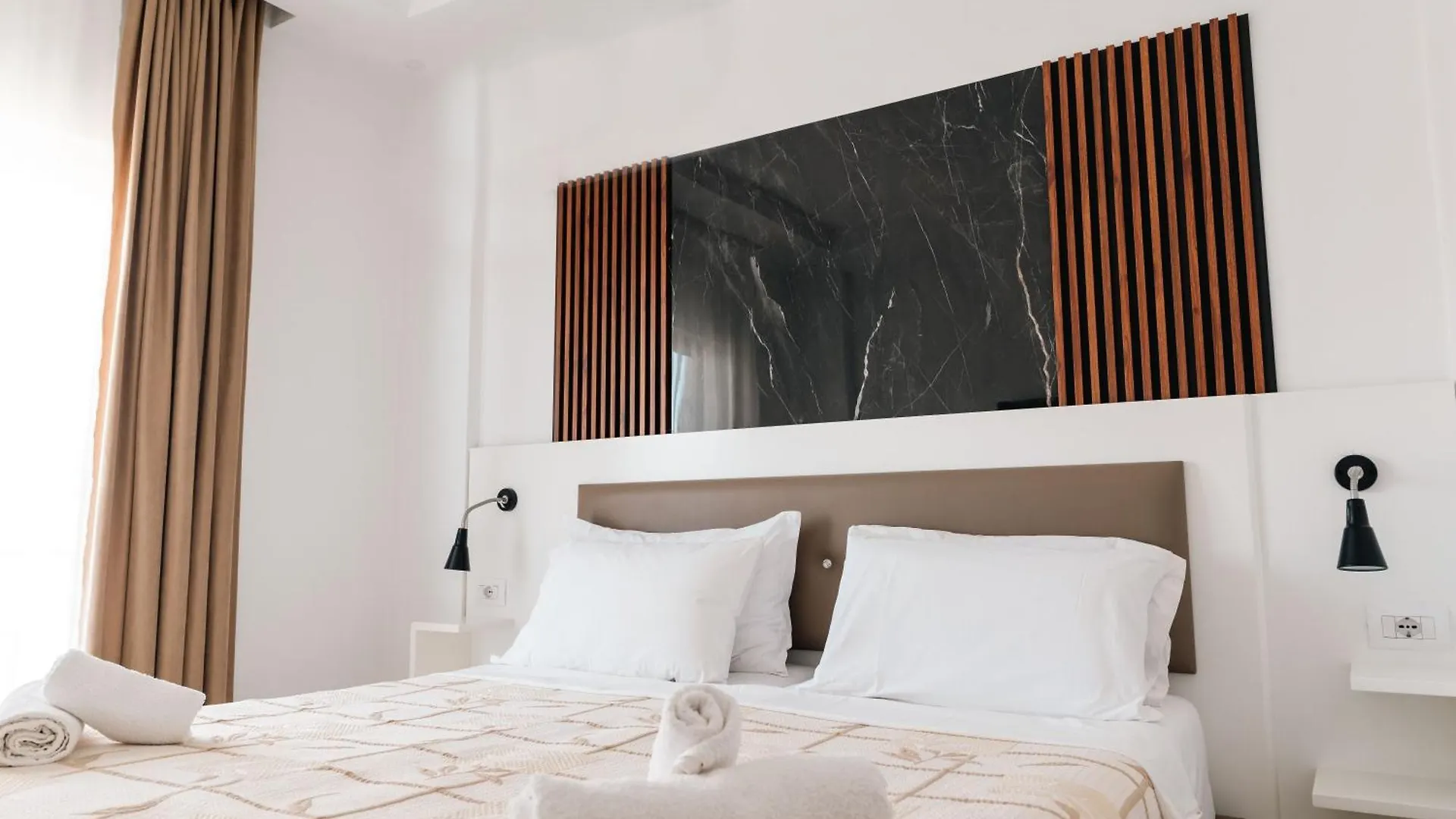 Helia Seaside Hotel Sarandë