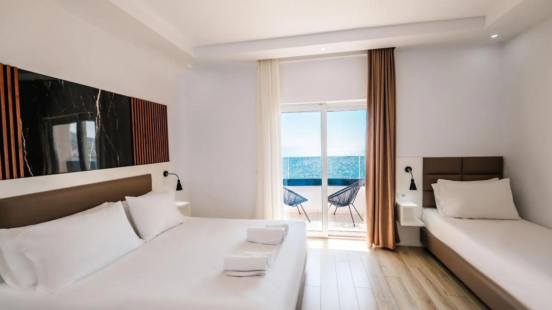Helia Seaside Hotel Sarandë