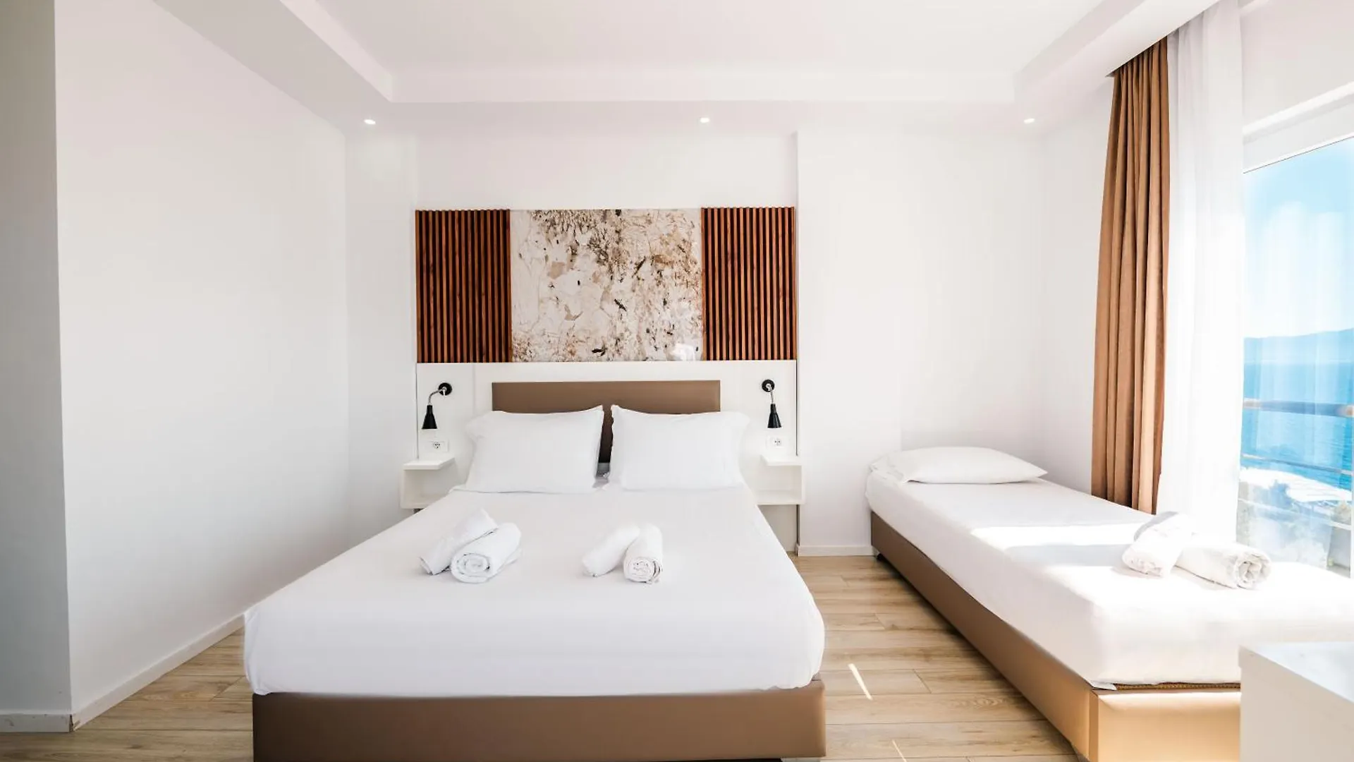 Helia Seaside Hotel Sarandë