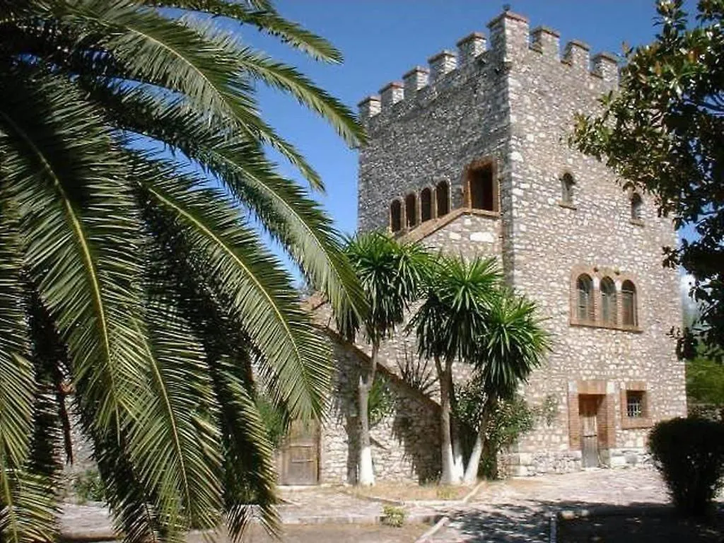 Helia Seaside Hotel ساراندا