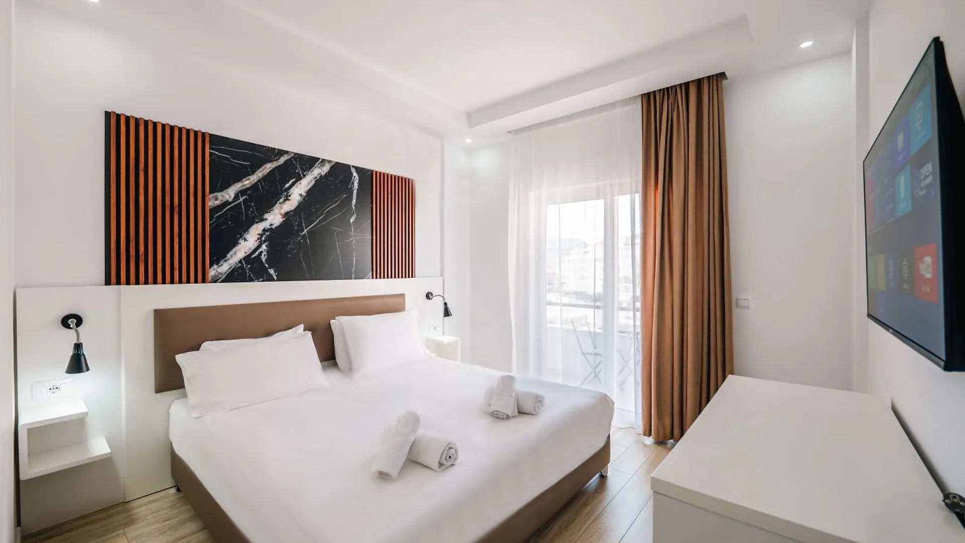 Helia Seaside Hotel Sarande