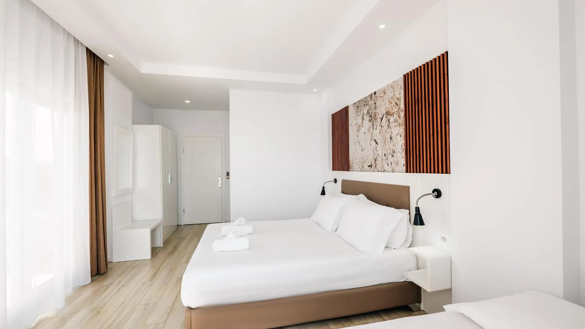 Helia Seaside Hotel Sarande