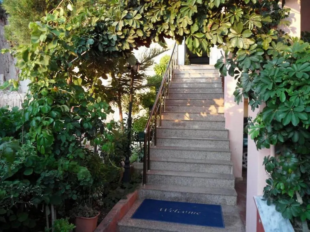 Helia Seaside Hotel Sarande