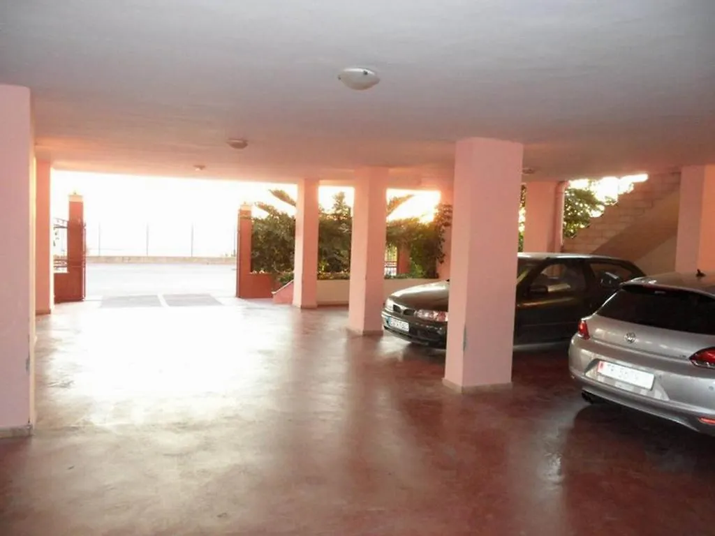 Helia Seaside Hotel Saranda 4*,